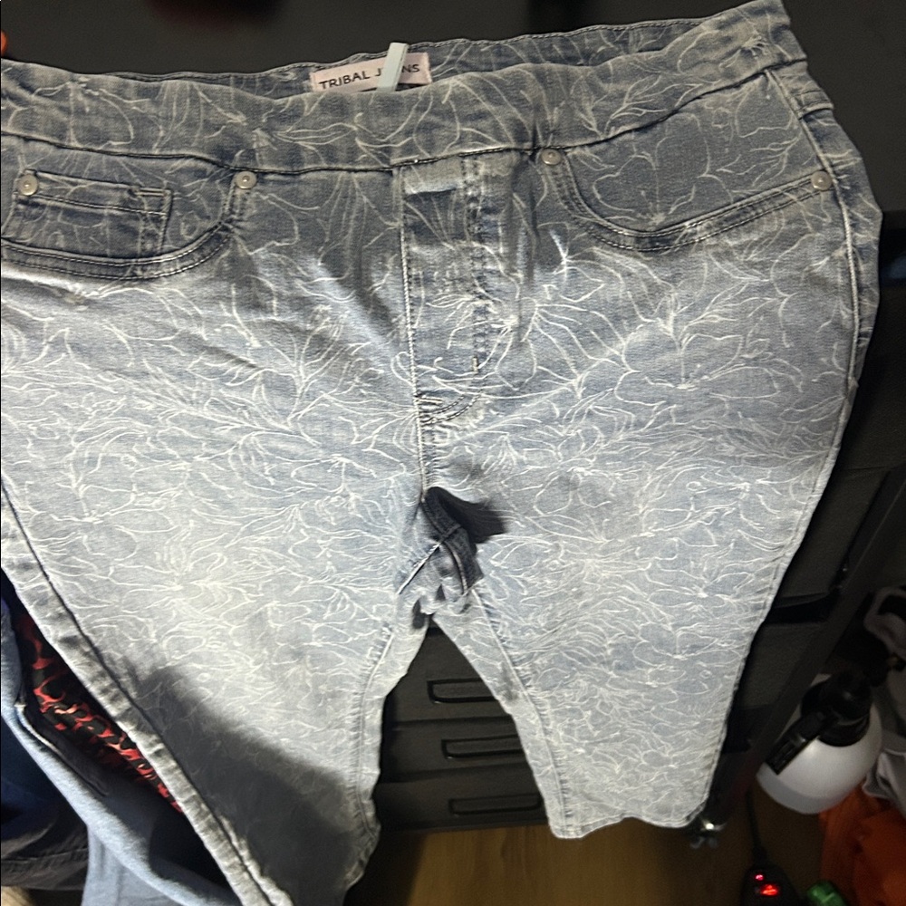 16.5”-18” Waist Size Eight Tribal Jean